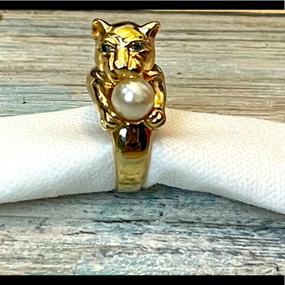 18kt Solid Panther Ring